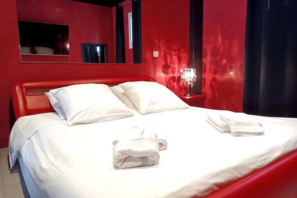 Appartement Balneo Et Sauna Prives The Red Room Mauguio Kültér fotó