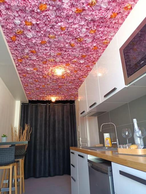 Appartement Balneo Et Sauna Prives The Red Room Mauguio Kültér fotó